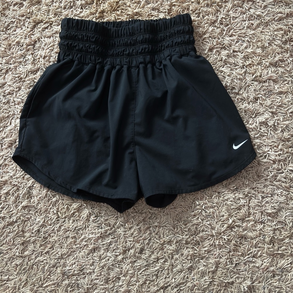Nike Women's Black High-waist Shorts